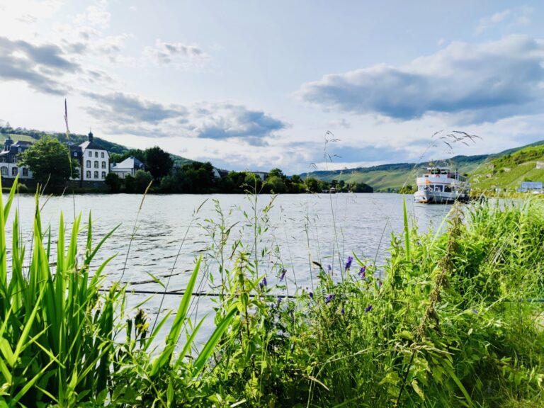 Deutschland, Mosel, Bernkastel-Kues mit Kindern, Moselurlaub mit Kindern, Glamping Mosel